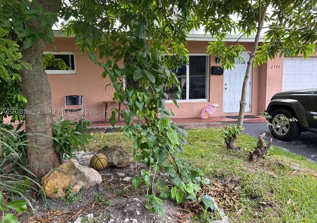 Photo 3 of Single family home for sale at 2745 Nw 69Th Ave, Sunrise, FL 33313 | MLS# A12068913 | Listing updated on 2026-09-16