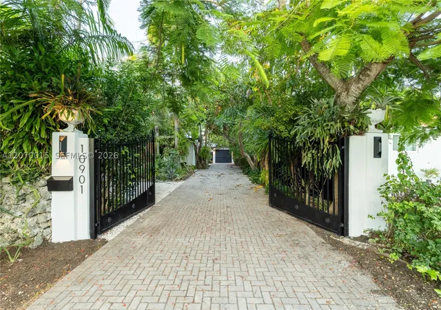 Photo 2 of Single family home for sale at 10901 Ne 3rd Ave, Miami, FL 33161 | MLS# A12070015 | Listing updated on 2026-09-12