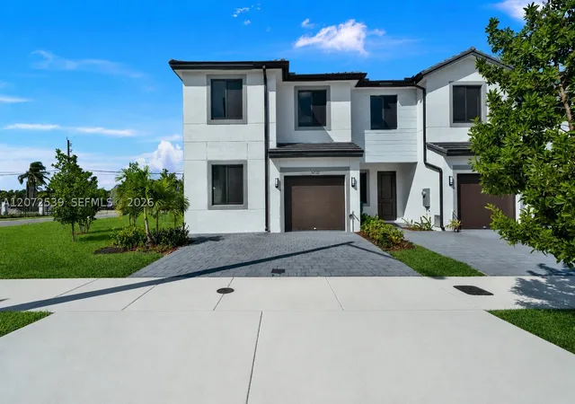 Photo 1 of Townhouse for sale at 34520 Sw 191st Ct, Homestead, FL 33034 | MLS# A12072539 | Listing updated on 2026-09-10