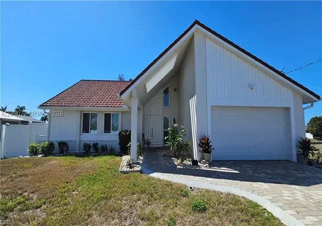 Photo 1 of Single family home for sale at 420 Se 15th Ter, Cape Coral, FL 33990 | MLS# A12073177 | Listing updated on 2026-09-10