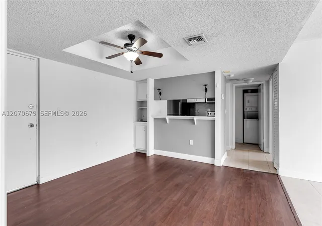 Listing Photo 4 - Condo for sale in building located at 8004 Sw 149Th Ave, Miami, FL 33193 - Unit #C216