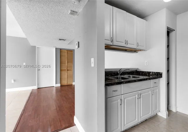 Listing Photo 5 - Condo for sale in building located at 8004 Sw 149Th Ave, Miami, FL 33193 - Unit #C216