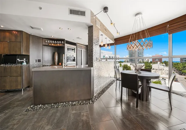 Photo 3 of Condo for sale at 110 Washington Ave #1709, Miami Beach, FL 33139 | MLS# A12072570 | Listing updated on 2026-09-14