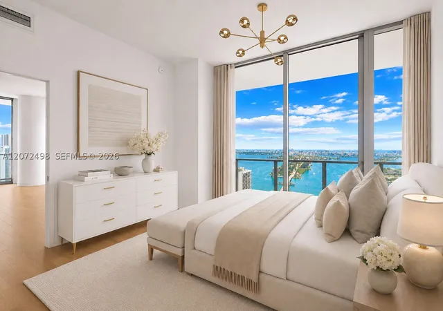 Listing Photo 4 - Condo for sale in building located at 1400 Biscayne Blvd, Miami, FL 33132 - Unit #4206