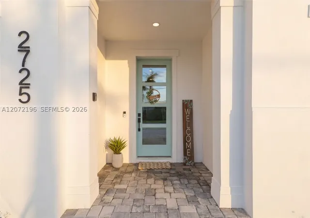 Photo 2 of Single family home for sale at 2725 2725 Hwy A1A Melbourne Beach Fl 32951, Melbourne Beach, FL 32951 | MLS# A12072196 | Listing updated on 2026-08-20