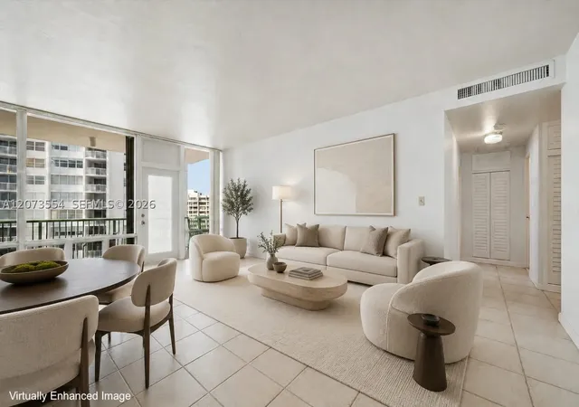 Listing Photo 5 - Condo for sale in Brickell Bay Tower located at 1408 Brickell Bay Dr, Miami, FL 33131 - Unit #706