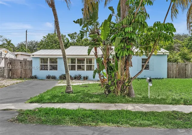 Photo 1 of Single family home for sale at 18381 Ne 21st Pl, North Miami Beach, FL 33179 | MLS# A12072689 | Listing updated on 2026-10-02