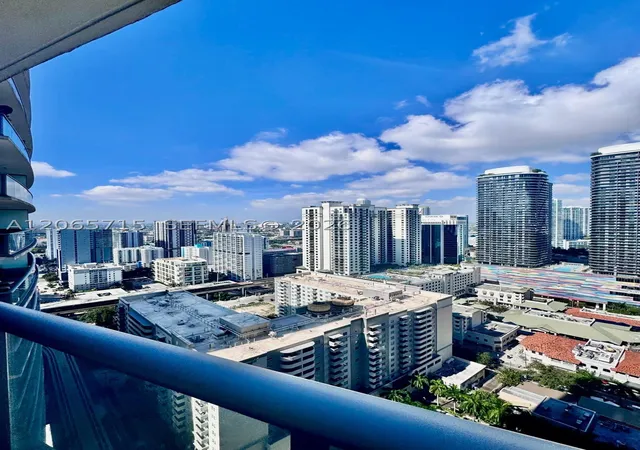 Photo 3 of Condo for sale at 1100 S Miami Ave #3010, Miami, FL 33130 | MLS# A12065715 | Listing updated on 2026-09-15