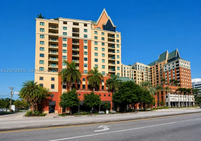 Photo 3 of Condo for sale at 110 N Federal Hwy #703, Fort Lauderdale, FL 33301 | MLS# A12073925 | Listing updated on 2026-09-08