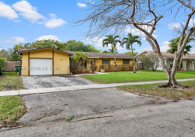 Photo 1 of Single family home for sale at 5009 Sw 104th Ave, Cooper City, FL 33328 | MLS# A12073454 | Listing updated on 2026-09-10