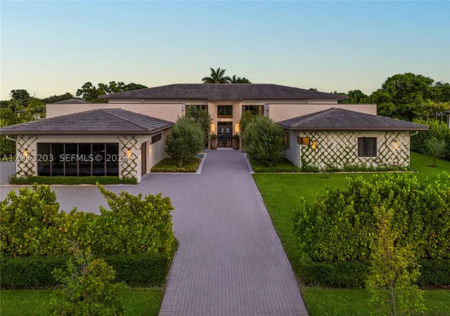 Photo 1 of Mansion for sale at 1510 Sw 149th Ter, Davie, FL 33326 | MLS# A12073203 | Listing updated on 2026-09-04