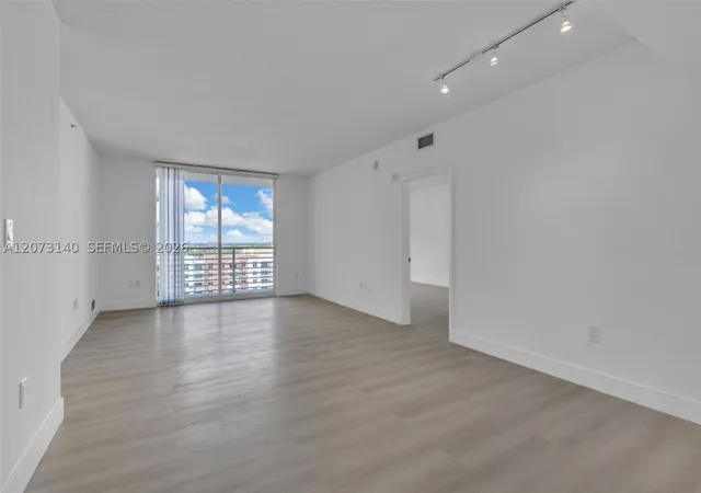 Photo 1 of Sale Pending at 18800 Ne 29th Ave #LP1022, Aventura, FL 33180 | MLS# A12073140 | Listing updated on 2026-10-07