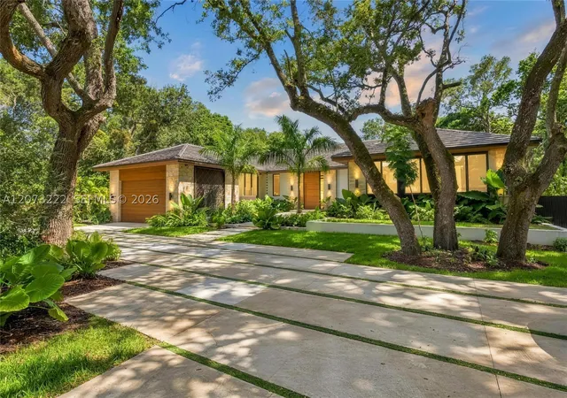 Photo 1 of Single family home for sale at 7840 Sw 98th St, Miami, FL 33156 | MLS# A12073222 | Listing updated on 2026-09-12