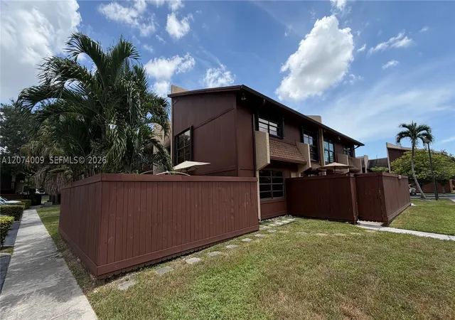 Townhouse for sale at 11507 Sw 64Th St #G, Miami, FL 33173 | MLS# A12074009