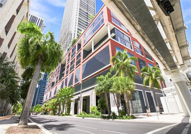 Photo 1 of Condo for sale at 159 Ne 6th St #5102, Miami, FL 33132 | MLS# A12071194 | Listing updated on 2026-08-31