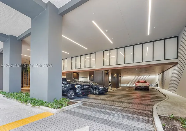 Photo 2 of Condo for sale at 159 Ne 6th St #5102, Miami, FL 33132 | MLS# A12071194 | Listing updated on 2026-08-31