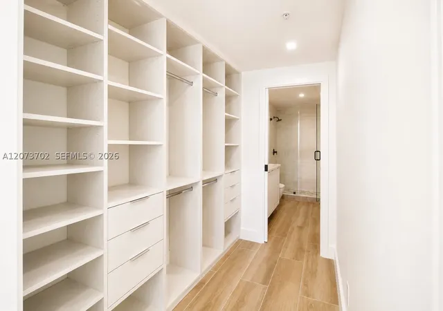 Photo 3 of Condo for sale at 5601 Collins Ave #1009, Miami Beach, FL 33140 | MLS# A12073702 | Listing updated on 2026-09-22