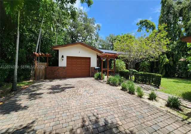 Photo 2 of Sale Pending at 391 Ne 131st St, North Miami, FL 33161 | MLS# A12074059 | Listing updated on 2026-08-31