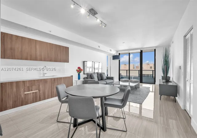 Condo for sale at 2960 Ne 207Th St #1102, Aventura, FL 33180 | MLS# A12074261 | Listing updated on 2026-08-19