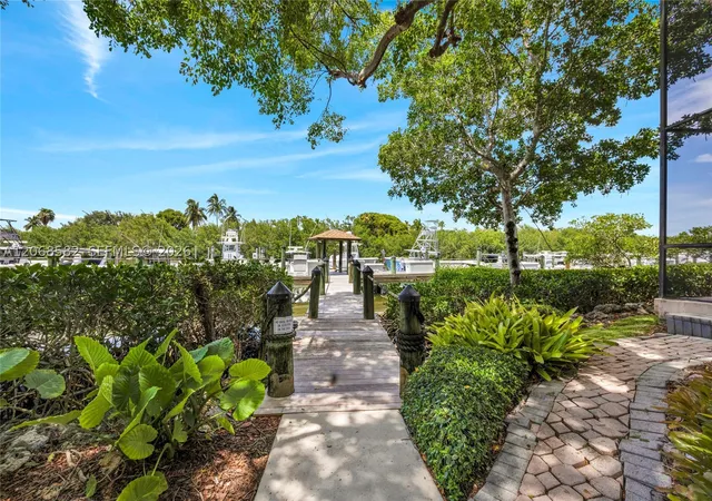 Photo 3 of Sale Pending at 5996 Paradise Point Dr, Palmetto Bay, FL 33157 | MLS# A12068582 | Listing updated on 2026-09-22