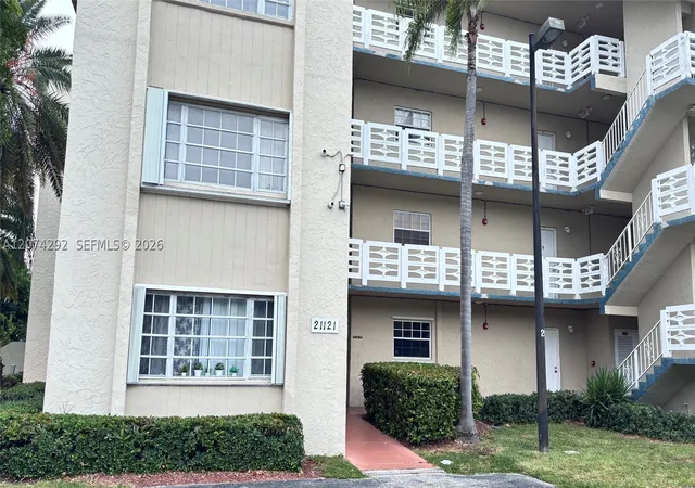Photo 3 of Sale Pending at 21121 Sw 85th Ave #308, Cutler Bay, FL 33189 | MLS# A12074292 | Listing updated on 2026-09-18