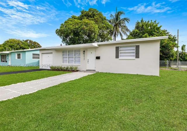 Photo 3 of Single family home for sale at 5937 Nw 16th Ct, Sunrise, FL 33313 | MLS# A12074035 | Listing updated on 2026-10-01
