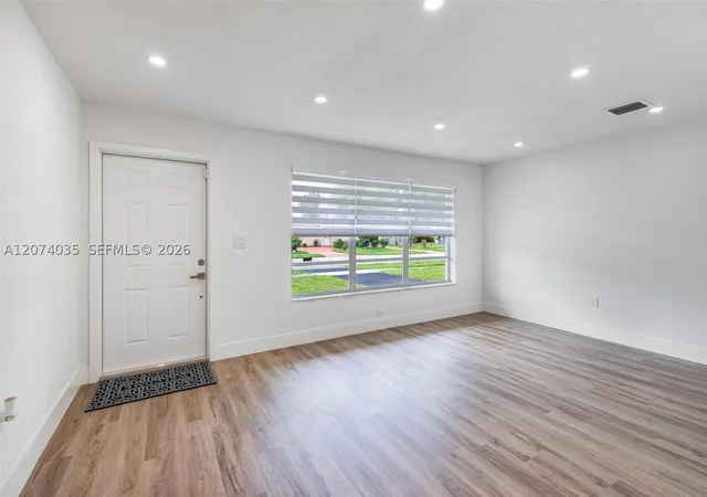 Photo 4 of Single family home for sale at 5937 Nw 16Th Ct, Sunrise, FL 33313 | MLS# A12074035 | Listing updated on 2026-10-01