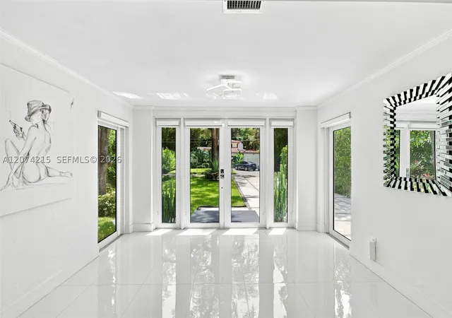 Photo 4 of Single family home for sale at 367 Ne 86Th St, El Portal, FL 33138 | MLS# A12074215 | Listing updated on 2026-10-03