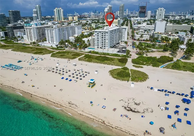 Listing Photo 1 - Condo for sale in building located at 465 Ocean Dr, Miami, FL 33139 - Unit #512
