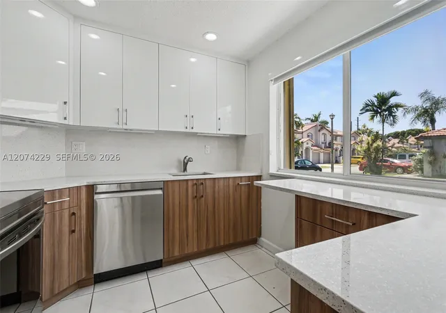 Photo 3 of Sale Pending at 5118 Nw 115Th Ct, Doral, FL 33178 | MLS# A12074229 | Listing updated on 2026-09-22