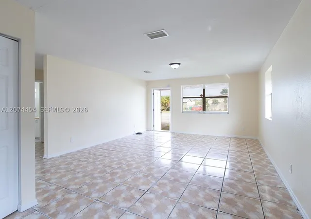 Photo 3 of Single family home for sale at 455 Nw 14th St, Florida City, FL 33034 | MLS# A12074454 | Listing updated on 2026-08-19