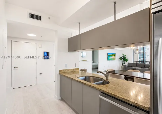 Photo 4 of Condo for sale at 16275 Collins Ave #1804, Sunny Isles Beach, FL 33160 | MLS# A12074506 | Listing updated on 2026-09-08