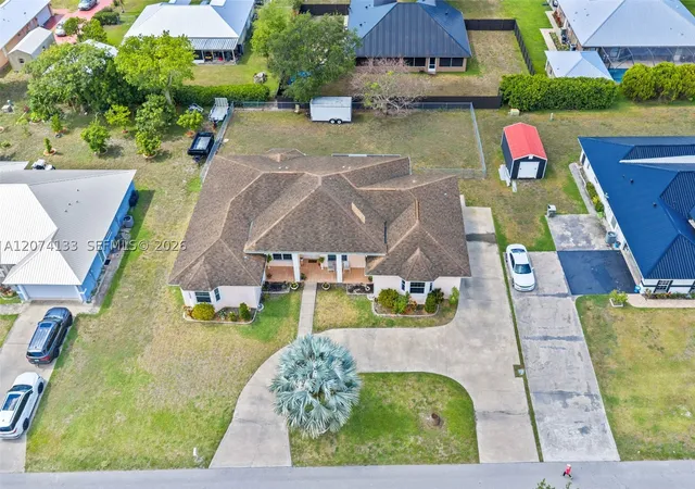 Photo 1 of Single family home for sale at 1006 Bayberry Loop, Clewiston, FL 33440 | MLS# A12074133 | Listing updated on 2026-08-27