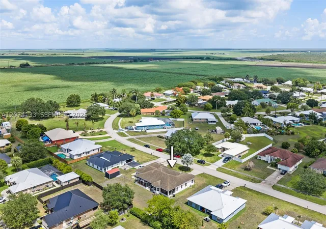 Photo 3 of Single family home for sale at 1006 Bayberry Loop, Clewiston, FL 33440 | MLS# A12074133 | Listing updated on 2026-08-27