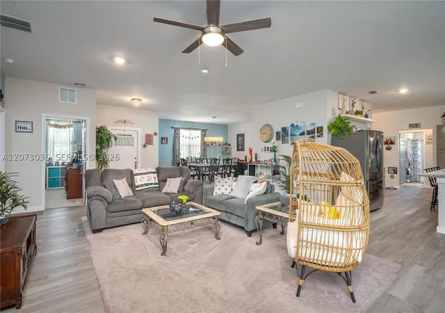 Photo 3 of Single family home for sale at 182 Woodstork Way, Frostproof, FL 33843 | MLS# A12073036 | Listing updated on 2026-09-25