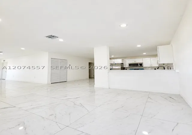 Photo 4 of Single family home for sale at 980 Nw 13Th St, Homestead, FL 33030 | MLS# A12074557 | Listing updated on 2026-10-01