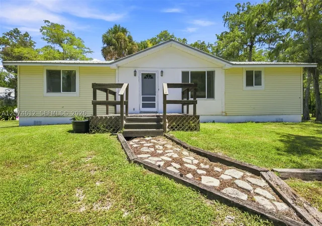 Photo 4 of Sale Pending at 5108 N 206Th Ter N, Loxahatchee, FL 33470 | MLS# A12074612 | Listing updated on 2026-09-29