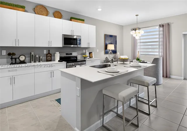 Photo 3 of Sale Pending at 33734 Sw 195 Ave, Miami, FL 33034 | MLS# A12074792 | Listing updated on 2026-09-10