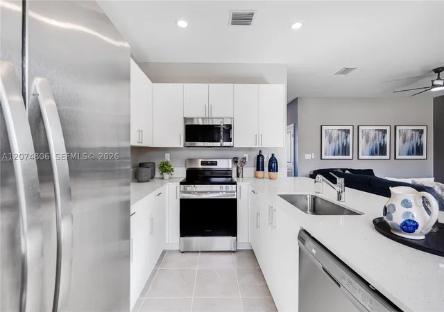 Photo 4 of Townhouse for sale at 754 Se 15 St, Homestead, FL 33034 | MLS# A12074806 | Listing updated on 2026-09-23