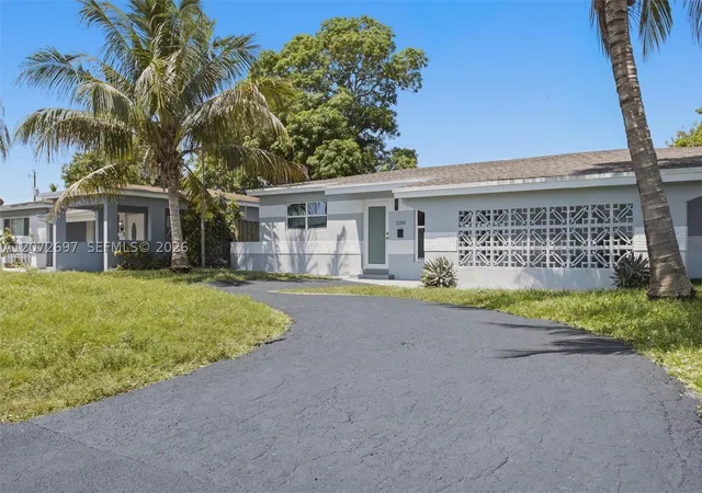 Photo 2 of Single family home for sale at 2250 Gulfstream Dr, Miramar, FL 33023 | MLS# A12072697 | Listing updated on 2026-09-15
