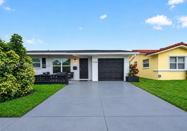 Photo 2 of Single family home for sale at 5721 Nw 64th Way, Tamarac, FL 33321 | MLS# A12074719 | Listing updated on 2026-09-26