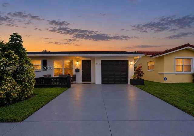 Photo 4 of Single family home for sale at 5721 Nw 64Th Way, Tamarac, FL 33321 | MLS# A12074719 | Listing updated on 2026-09-26