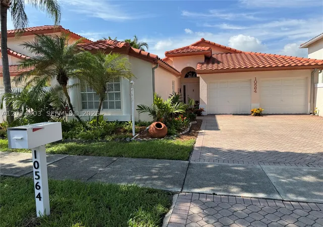 Photo 1 of Single family home for sale at 10564 Nw 57th St, Doral, FL 33178 | MLS# A12074003 | Listing updated on 2026-08-31