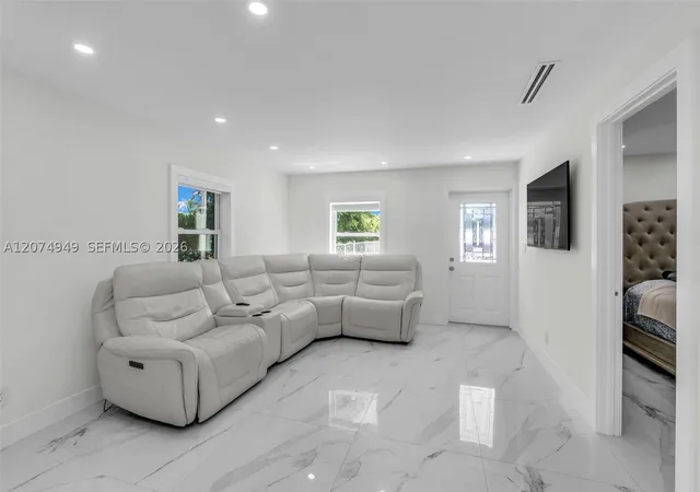 Photo 3 of Single family home for sale at 1593 Barbarie Ln, West Palm Beach, FL 33417 | MLS# A12074949 | Listing updated on 2026-09-30