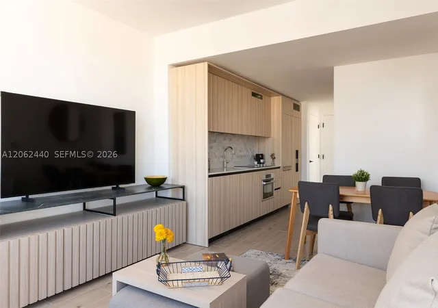 Photo 4 of Condo for sale at 225 N Miami Ave #1801, Miami, FL 33128 | MLS# A12062440 | Listing updated on 2026-09-21