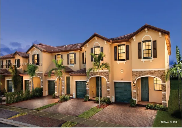Photo 1 of Townhouse for sale at 117 Se 33 Ter, Homestead, FL 33033 | MLS# A12071645 | Listing updated on 2026-09-10