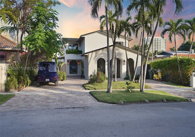 Photo 3 of Sale Pending at 2311 Sw 5th Ave, Miami, FL 33129 | MLS# A12075065 | Listing updated on 2026-09-01