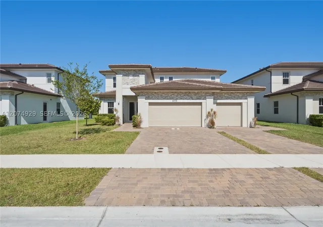 Photo 1 of Single family home for sale at 4372 Sw 122nd Ter, Davie, FL 33330 | MLS# A12074929 | Listing updated on 2026-09-10