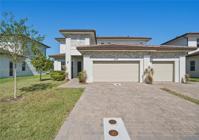 Photo 2 of Single family home for sale at 4372 Sw 122nd Ter, Davie, FL 33330 | MLS# A12074929 | Listing updated on 2026-09-10