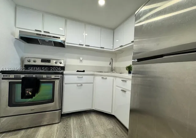 Photo 2 of Condo for sale at 4550 Nw 9Th St #709E, Miami, FL 33126 | MLS# A12075622 | Listing updated on 2026-09-11